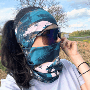 Nákrčník HORY V ABSTRAKCI